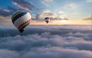 Umelecká fotografie Colorful hot air balloon flying above the clouds, guvendemir, (40 x 24.6 cm)