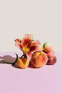 Umelecká fotografie Lily flower and peaches on beige, Tanja Ivanova, (26.7 x 40 cm)