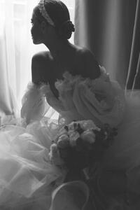 Umelecká fotografie cheerful bride - stock photo, Serhii Mazur, (26.7 x 40 cm)