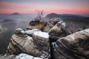 Umelecká fotografie PINK MORNING,Scenic view of mountains against, Karel Stepan / 500px, (40 x 26.7 cm)
