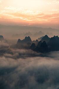 Umelecká fotografie Guilin hills landscape at sunrise, Mario Martinez, (26.7 x 40 cm)