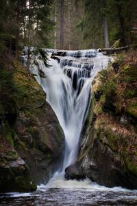 Umelecká fotografie Scenic view of waterfall in forest,Czech Republic, Adrian Murcha / 500px, (26.7 x 40 cm)