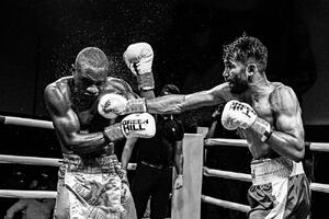 Fotografia Boxing, Reza Mohammadi, (40 x 26.7 cm)