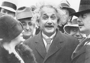 Fotografia Albert Einstein and his wife Elsa Lowenthal, Unknown photographer