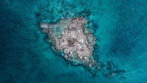 Fotografia Drone shot of a rocky island, Broome, Australia, Abstract Aerial Art