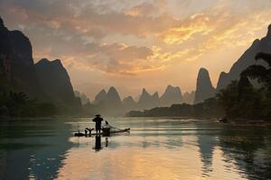 Umelecká fotografie Golden Li River, Yan Zhang, (40 x 26.7 cm)