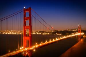 Umelecká fotografie Evening Cityscape of Golden Gate Bridge, Melanie Viola, (40 x 26.7 cm)