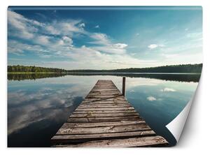 Fototapeta Pohľad z móla na jazero a les Materiál: Vliesová, Rozmery: 200 x 140 cm