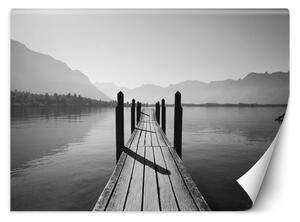 Fototapeta Jazero v horách zahalené v hmle Materiál: Vliesová, Rozmery: 200 x 140 cm