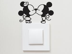 Nalepte.cz Mickey a Minnie nálepka na stenu 13 x 8 cm