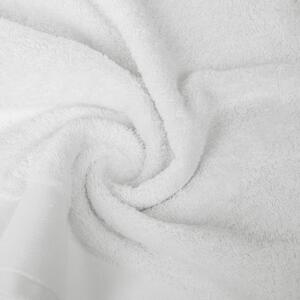 Hladký uterák JULITA v bielej farbe s jemným detailom na okraji Biela