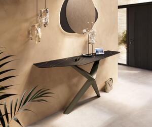 DELIFE Konzolový stolík Edge polygonálny 180×50 cm keramika Laminam® Noir Desir hnedá Zentharo kov titánová farba