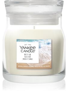 Yankee Candle Sun & Sand vonná sviečka Signature 110 g