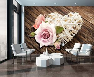 Fototapeta - Srdce a ruže na drevených doskách (254x184 cm)