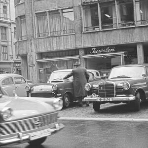 Fotografia Street scene at Alstertor street in Hamburg, Germany 1960s