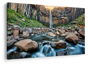 Obraz - Vodopád Svartifoss, Island (90x60 cm)