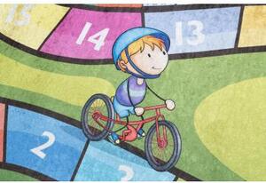 Farebný koberec s motívom detskej hry