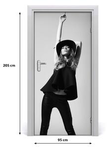 Fototapeta na dvere žena čierna 95x205 cm