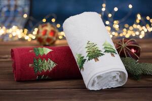 Bavlnený vianočný uterák biely s jedličkami Biela