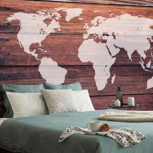 Samolepiaca tapeta mapa sveta s dreveným pozadím - 225x150