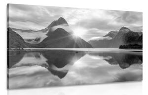 Obraz krásny východ slnka na Novom Zélande v čiernobielom prevedení - 120x80