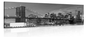 Obraz očarujúci most v Brooklyne v čiernobielom prevedení - 150x50