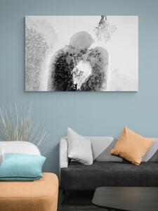 Obraz zamilovaný pár pod imelom v čiernobielom prevedení - 60x40