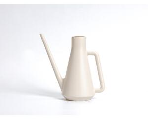 Plastová kanvička na zalievanie 1,8 l Pierre – Plastia