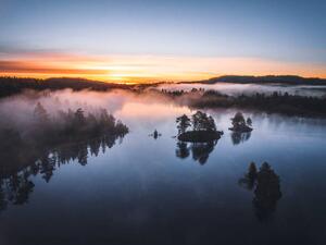 Fotografia Aerial view - sunrise in the forest, Baac3nes