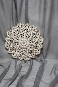 Dekorácia na stenu biela Mandala teakové drevo, 60 cm, ručná práca