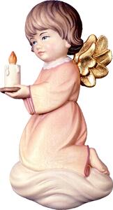Anjel Pitti so sviečkou