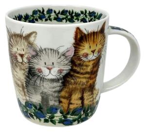 Porcelánový hrnček s tromi mačiatkami
