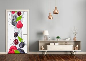 Fototapeta na dvere samolepiace lesné ovocie 75x205 cm