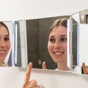 InnovaGoods Kúpeľňové zrkadlo s LED svetlom a 360º pohľadom SelfKut