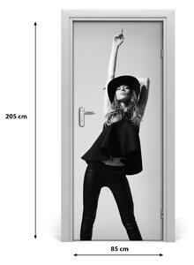 Fototapeta na dvere žena čierna 85x205 cm