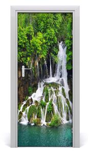 Fototapeta na dvere vodopád v lese 85x205 cm