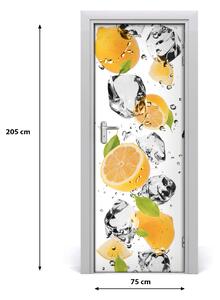 Fototapeta na dvere samolepiace citrón a voda 75x205 cm