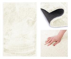Krémový koberec LOVIKA z umelej králičej kožušiny Rozmer: 100 x 100 cm