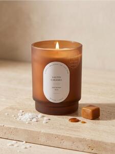 Sinsay - Vonná sójová sviečka Salted Caramel - béžová