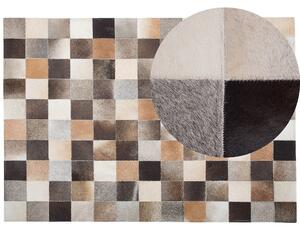 Koberec viacfarebný hnedá béžová hovädzia koža 160 x 230 cm patchworkový vzor obdĺžnikový tvar ručná výroba moderný štýl obývačka spálňa