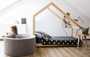 Detská posteľ z masívu DOMČEK s komínom 180x90 cm