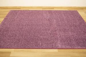 Metrážny koberec Mabelie 813 fialový
