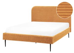 Posteľ oranžová menčestrová 140 x 200 cm čalúnené čelo čierne nohy lamelový rošt minimalistický dizajn