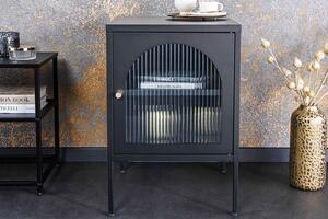 Dizajnový nočný stolík Taisiya 61 cm čierny
