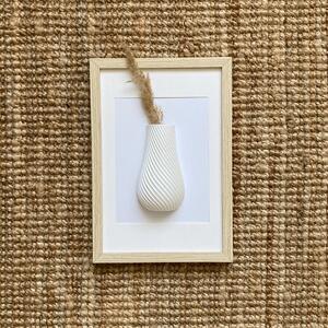 3D umelecká váza vrúbkovaná 30×40 cm – interiérový dekor