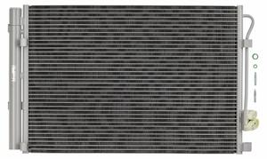 Kondenzátor klimatizácie R 134a 553 – 374 mm BOSCH, napr. pre HYUNDAI i20