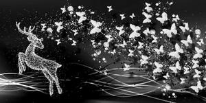 Obraz nádherný jeleň s motýľmi v čiernobielom prevedení - 120x60