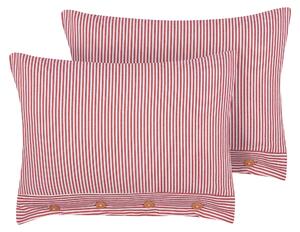 Sada 2 dekoratívnych bavlnených vankúšov červený a biely pruhovaný vzor 40 x 60 cm gombíky retro bytový doplnok spálňa obývačka