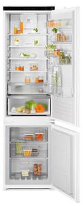 Vstavaná chladnička s mrazničkou Electrolux 700 NoFrost CoolAssist® CustomFlex ENA7CD19S
