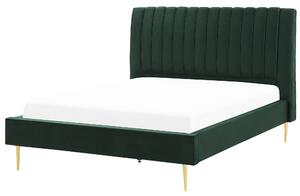 Čalúnená posteľ zelená zamatová 140 x 200 cm lamelový rošt vysoké čelo elegantný dizajn spálňa